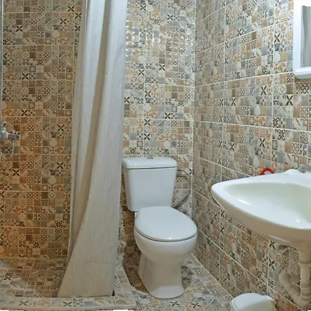 Egnatia Spacious 3 Bd In *