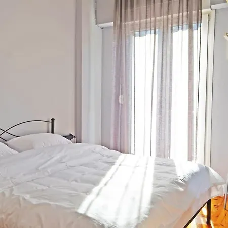 Egnatia Spacious 3 Bd In 公寓 *