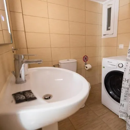 公寓 Egnatia Spacious 3 Bd In 塞萨洛尼基