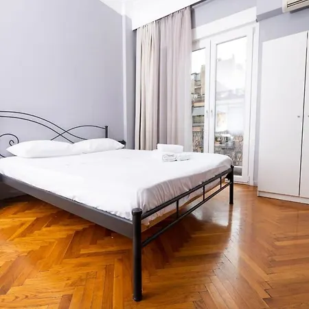 Egnatia Spacious 3 Bd In *