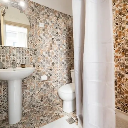 Egnatia Spacious 3 Bd In *